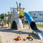 348, Seepark *