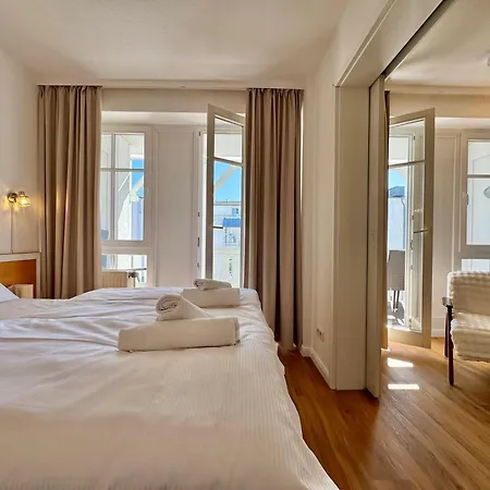 348, Seepark Apartment