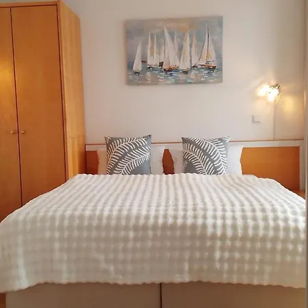 348, Seepark Apartment