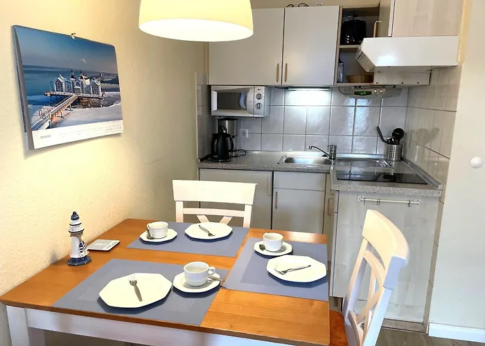 348, Seepark Apartment *