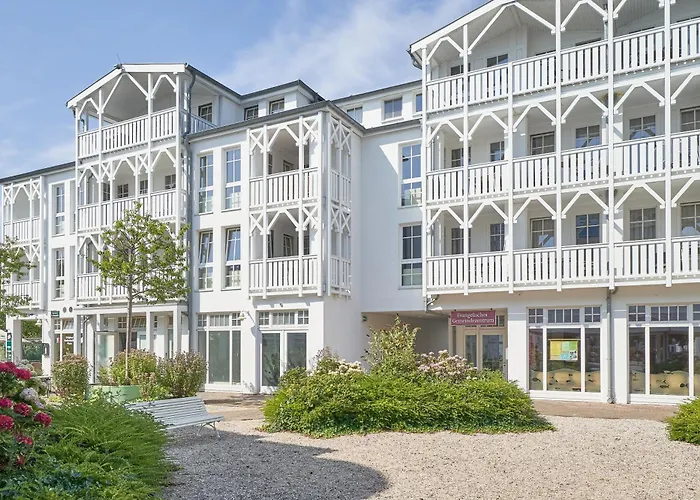 348, Seepark Apartment *